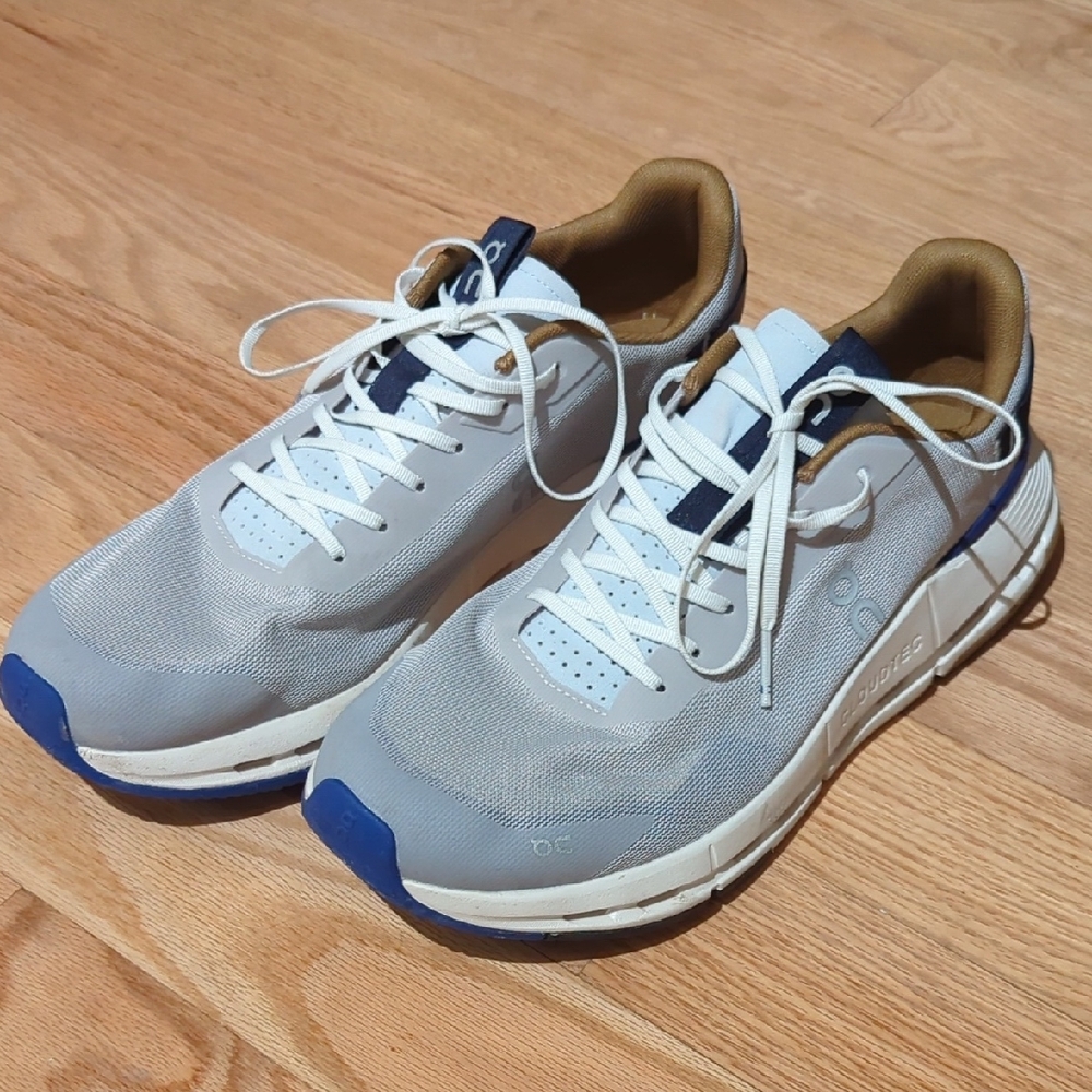 On Running Men's White and Blue Running Shoes